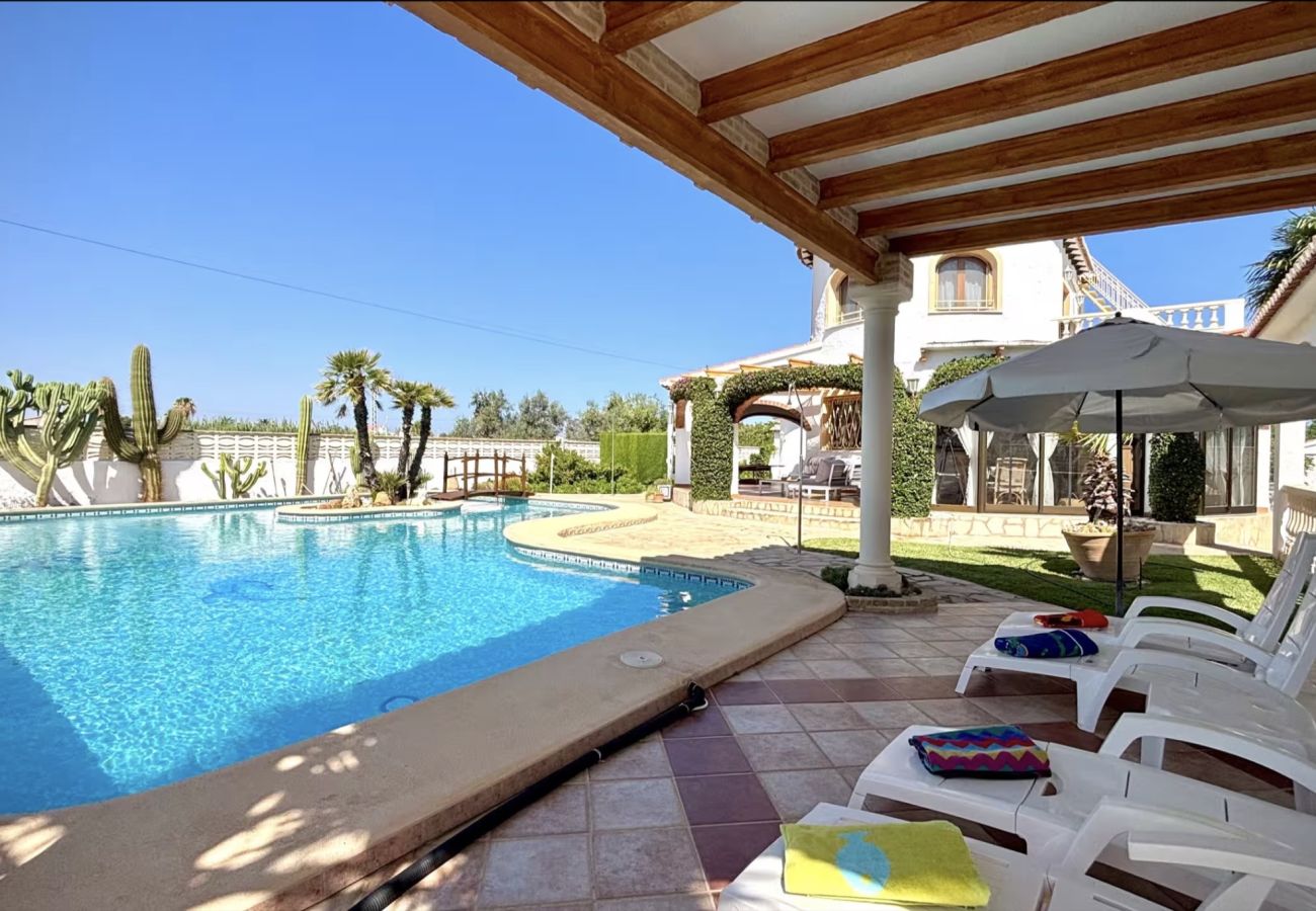 Villa in Denia - Villa Almadraba 51 by homeprive